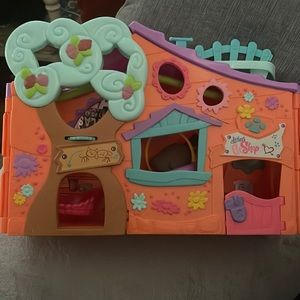 LPS Toy House **AUTHENTIC** Used but like new